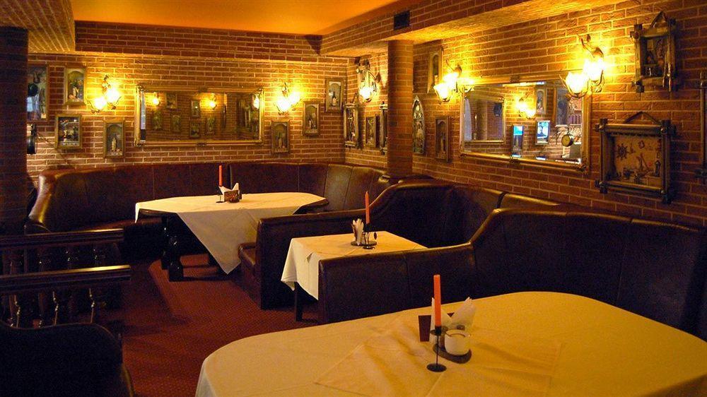 Hotel Dobosz Police Eksteriør bilde